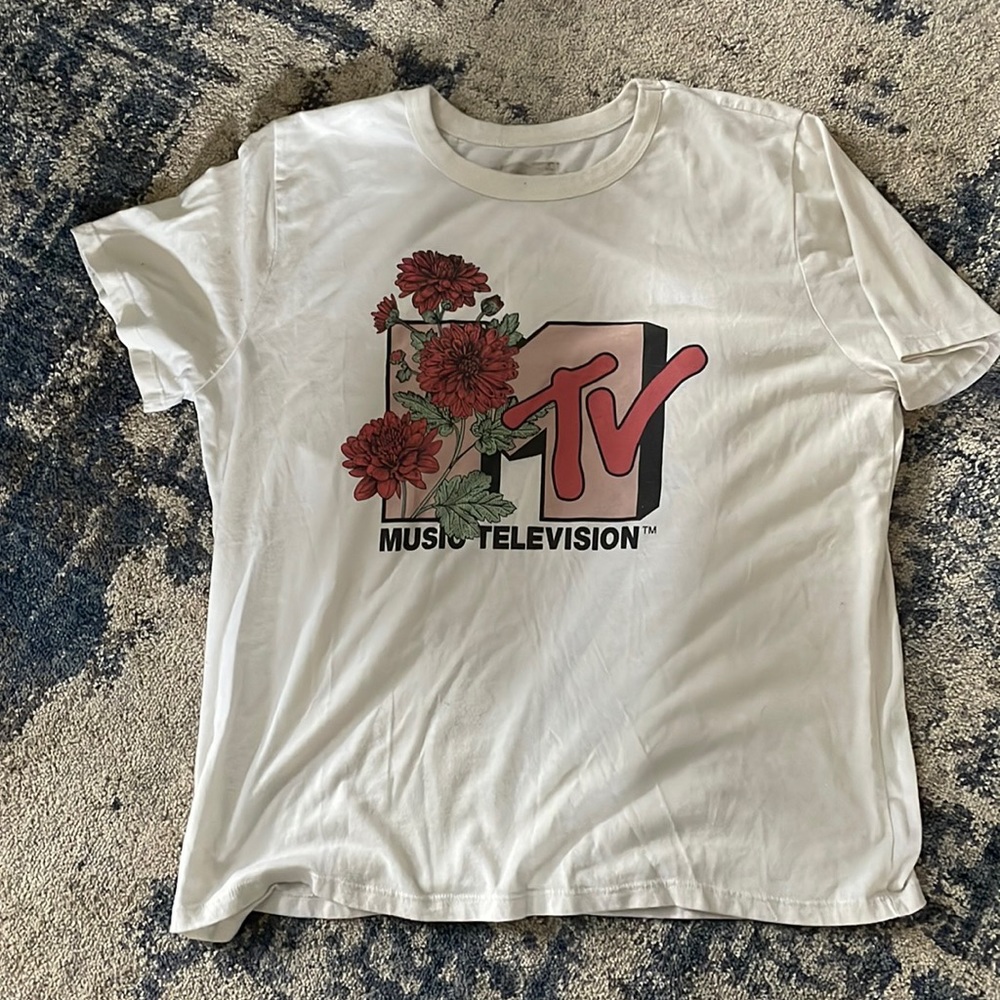 MTV graphic tee